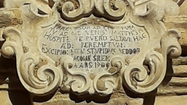 Epigrafe d’ingresso nella Chiesa di S. Giovanni Battista
