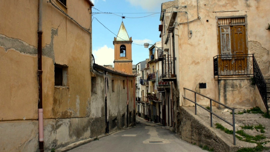 Veduta del campanile della chiesa di San Giuseppe a Ciminna